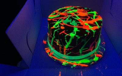 glow in the dark cake